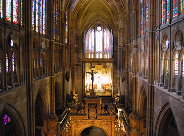 Interior de la nave central de la catedral de Le&oacute;n