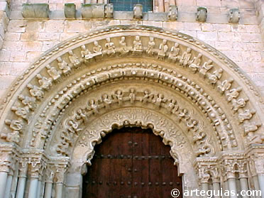 Portada románica del costado norte. Colegiata de Toro