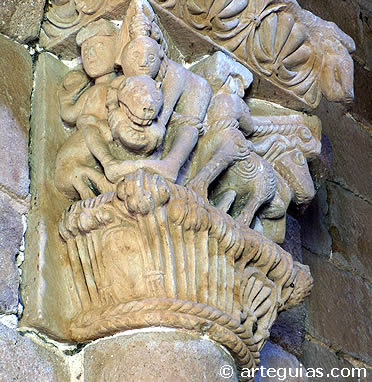 Compleja iconograf&iacute;a en uno de los capiteles de Santiago el Viejo de Zamora