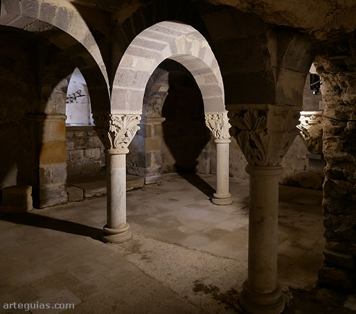 Cripta de la abad&iacute;a de Mozac