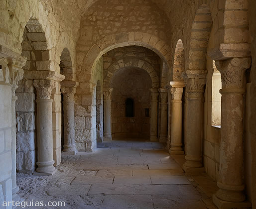 Interior de la Ermita de San Pedro