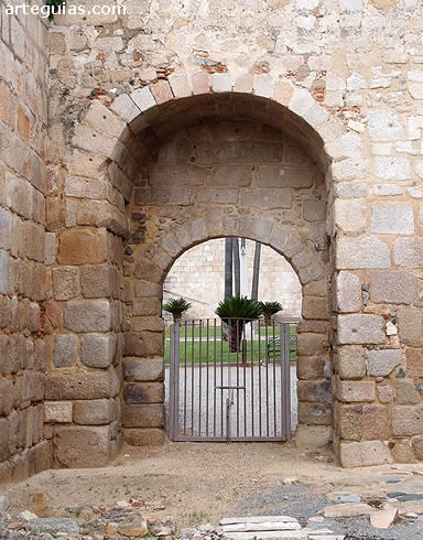 Puerta del Alcazarejo