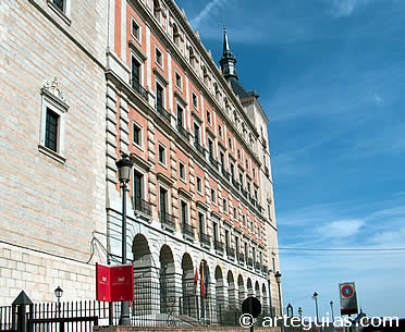 Alc&aacute;zar de Toledo. Fachada meridional