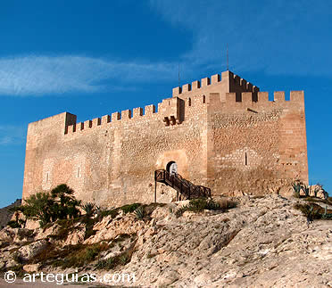castillo-fortaleza de Petrer, Alicante