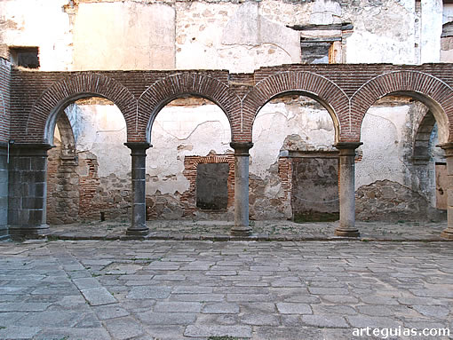Otra imagen del mismo patio