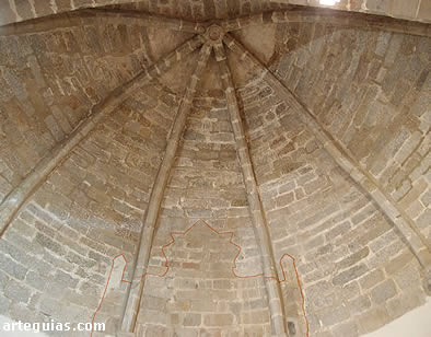 B&oacute;veda del &aacute;bside de la iglesia de Santiago, Medell&iacute;n (Badajoz)