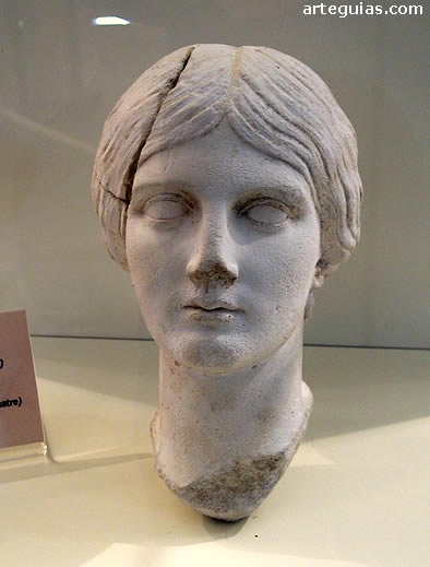 Cabeza romana de una mujer.  Centro de Interpretaci&oacute;n del Parque Arqueol&oacute;gico