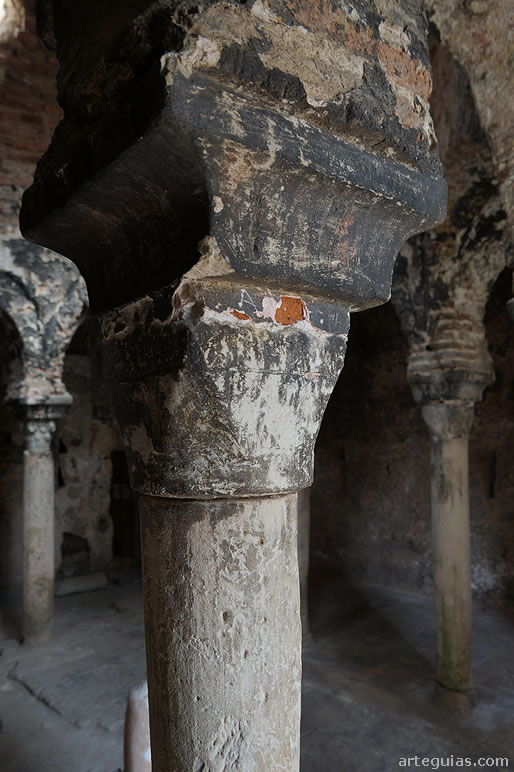 Capitel que no pararece andalus&iacute;