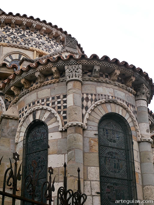 Una de las capillas radiales de la cabecera