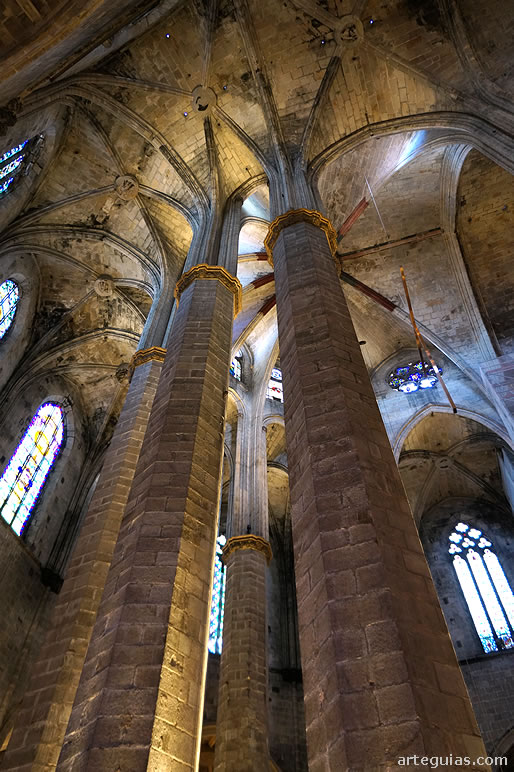 Detalle del interior de la cabecera