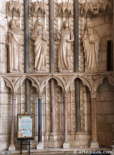 Catalina de Lancaster est&aacute; enterrada en la Catedral de Toledo