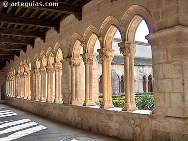 Claustro del Convento de Santa Mar&iacute;a  la Real de Nieva