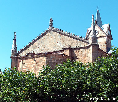 Cabecera de la iglesia de Santa Cecilia