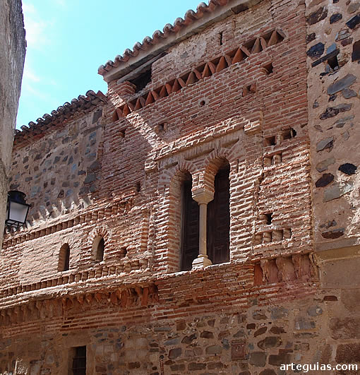 Fachada de la Casa Mud&eacute;jar
