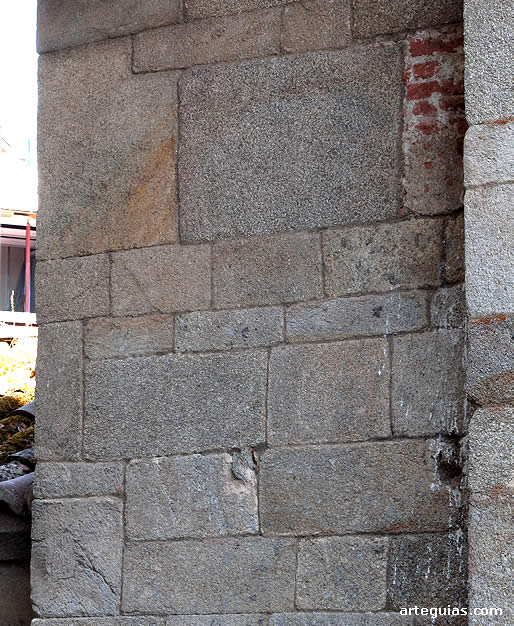 Muro de siller&iacute;a gran&iacute;tica