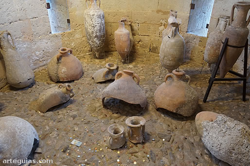 Ánforas romanas del museo de historia de Palma de Mallorca
