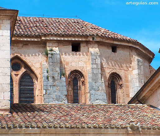 Exterior de la cabecera de la catedral g&oacute;tica