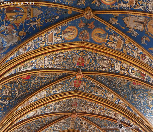 Los plementos de las b&oacute;vedas de crucer&iacute;a de la catedral de Albi est&aacute; completamente policromadas