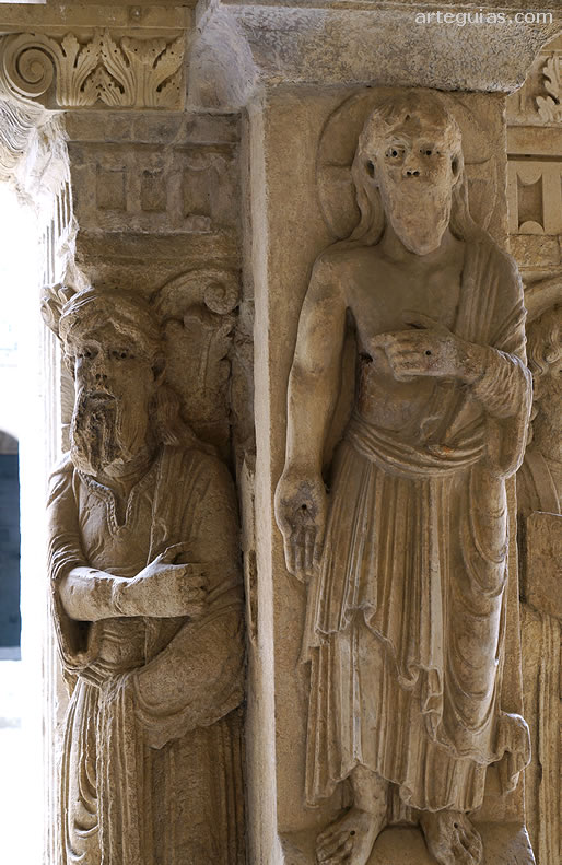 Relieves del claustro