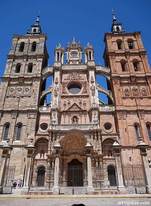 Catedral de Astorga: Fachada occidental