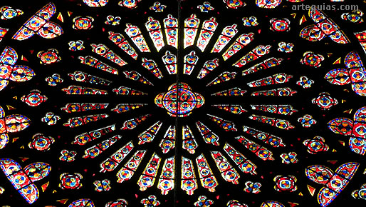 Catedral de Clermont-Ferrand y uno de sus rosetones