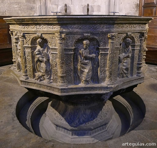 Pila bautismal de la Catedral de Girona
