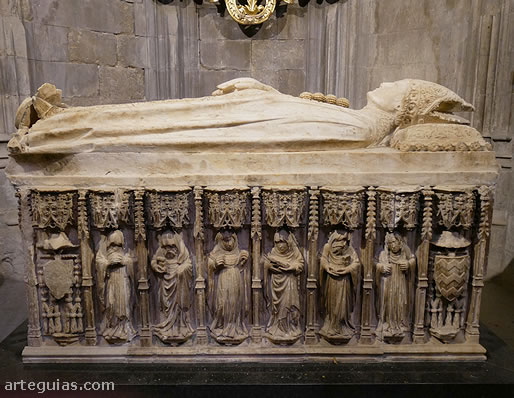 Sarc&oacute;fago que perteneci&oacute; al obispo Berenguer de Anglesola