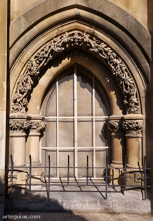 Decoraci&oacute;n neog&oacute;tica y modernista