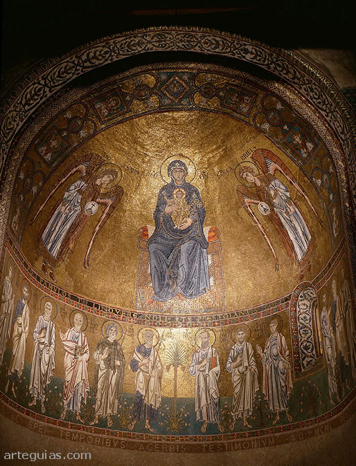 La Virgen entre &aacute;ngeles.. Mosaico bizantino de la Catedral de Trieste