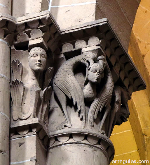 Capitel rom&aacute;nico del interior de la Catedral Vieja, Salamanca