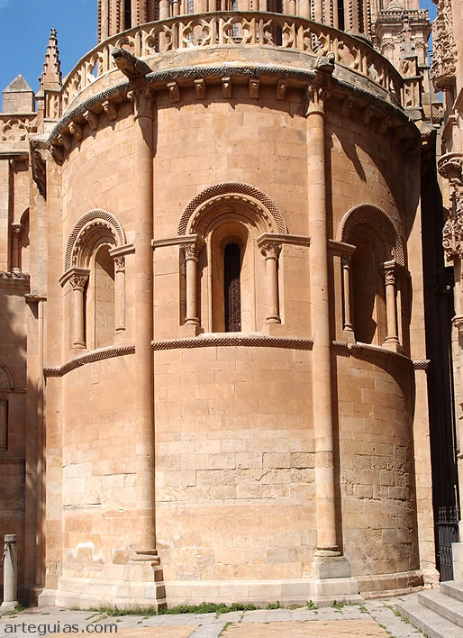 &Aacute;bside central. Catedral Vieja