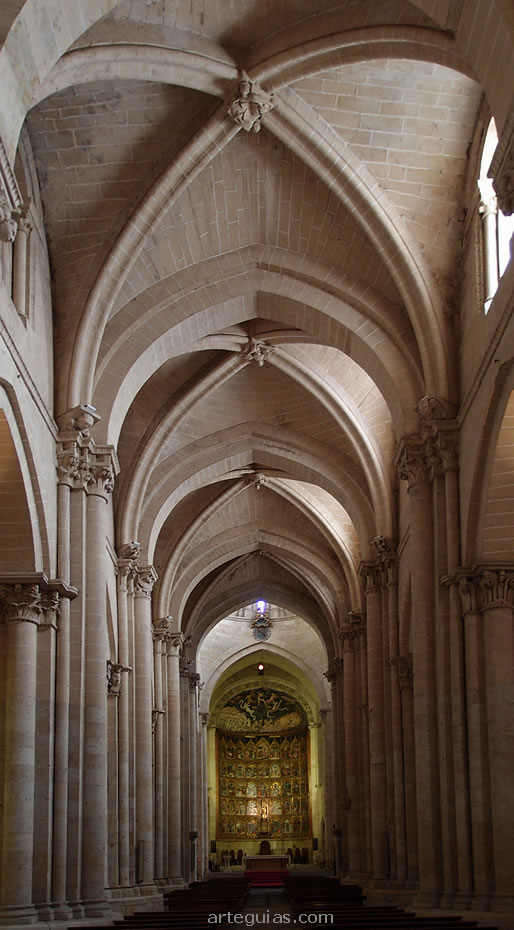 Nav central de la Catedral Vieja de Salamanca