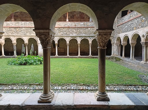 Claustro de la catedral de Saint Lizier