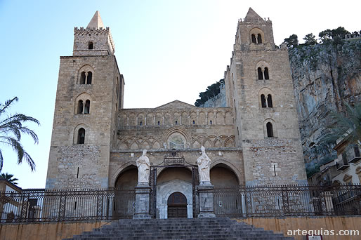 Fachada occidental de la catedral de Cefal&uacute;