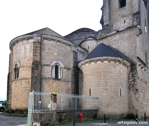 Iglesia de la Santa Cruz de Oloron