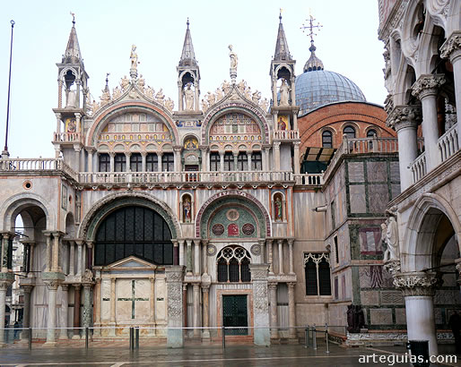 San Marcos de Veencia. Fachada sur