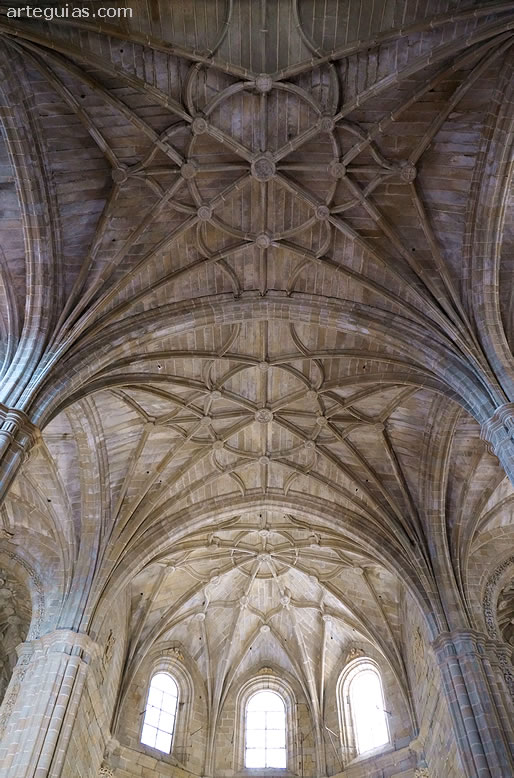 B&oacute;vedas de crucer&iacute;a estrellada del siglo XVI