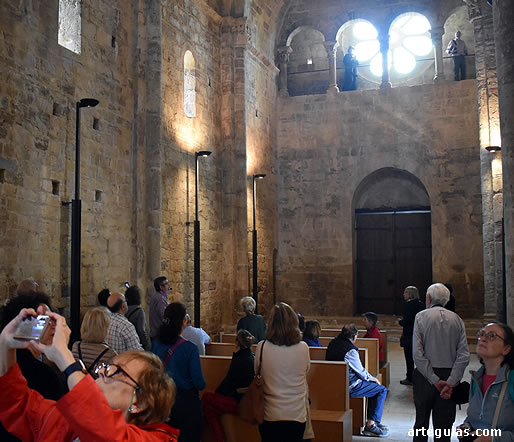Interior de la iglesia de Covet