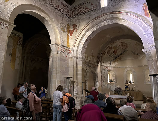 Magn&iacute;fico templo de Nuestra Se&ntilde;ora de las Vegas de Requijada