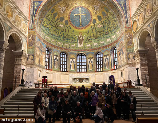 Foto de grupo en San Apolinar in Classe