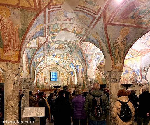 Cripta con frescos románicos de la Basílica de Aquilea
