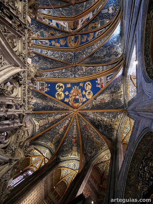 Majestuoso abovedamiento de la Catedral de Albi