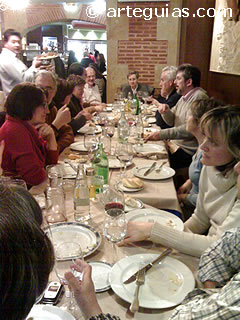 Agrdable y animado almuerzo en el Restaurante El Jam&oacute;n