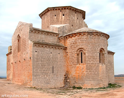 Exterior de Santa Mar&iacute;a de Chalamera desde el sureste
