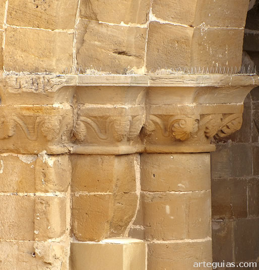 Apoyos del arco triunfal