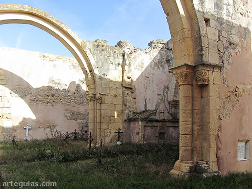 Ermita de Nuestra Se&ntilde;ora de las Nieves de Rebollo, Segovia: interior