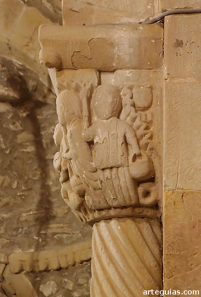 Lateral del capitel del Descendimiento
