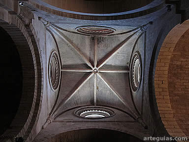 B&oacute;veda del crucero: San Pedro el Viejo