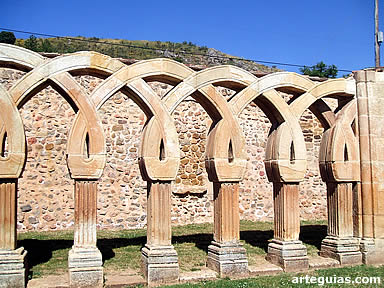 Arcos túmidos entrecruzados