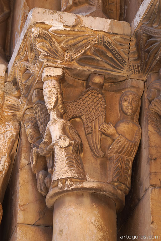 Una mujer, un &aacute;ngel y un mono